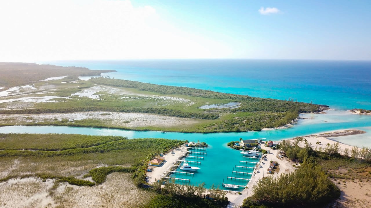 Hawks Nest Cay Cat Island