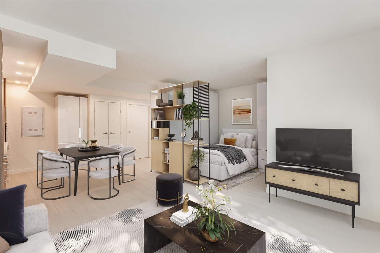 308-285 E 10th Ave