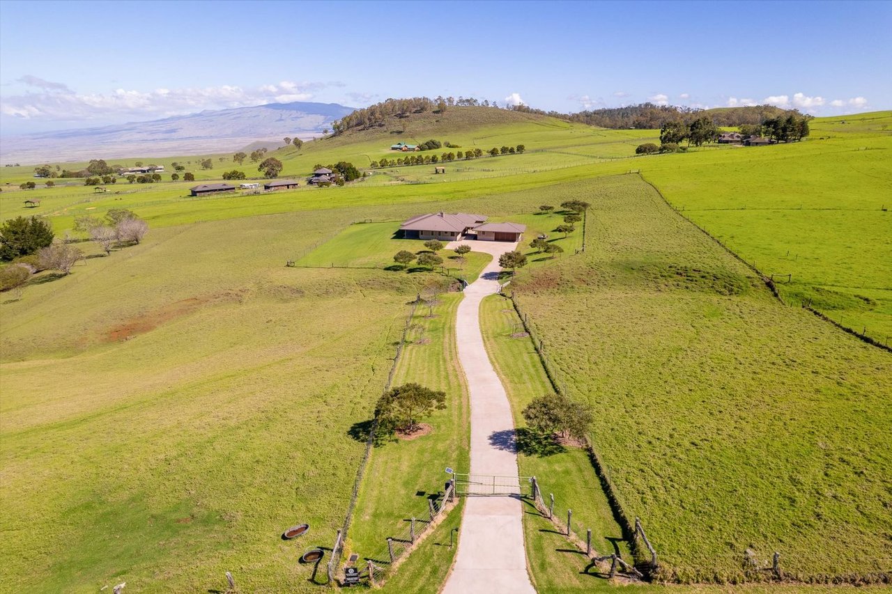 67-1027 Wainoenoe Rd