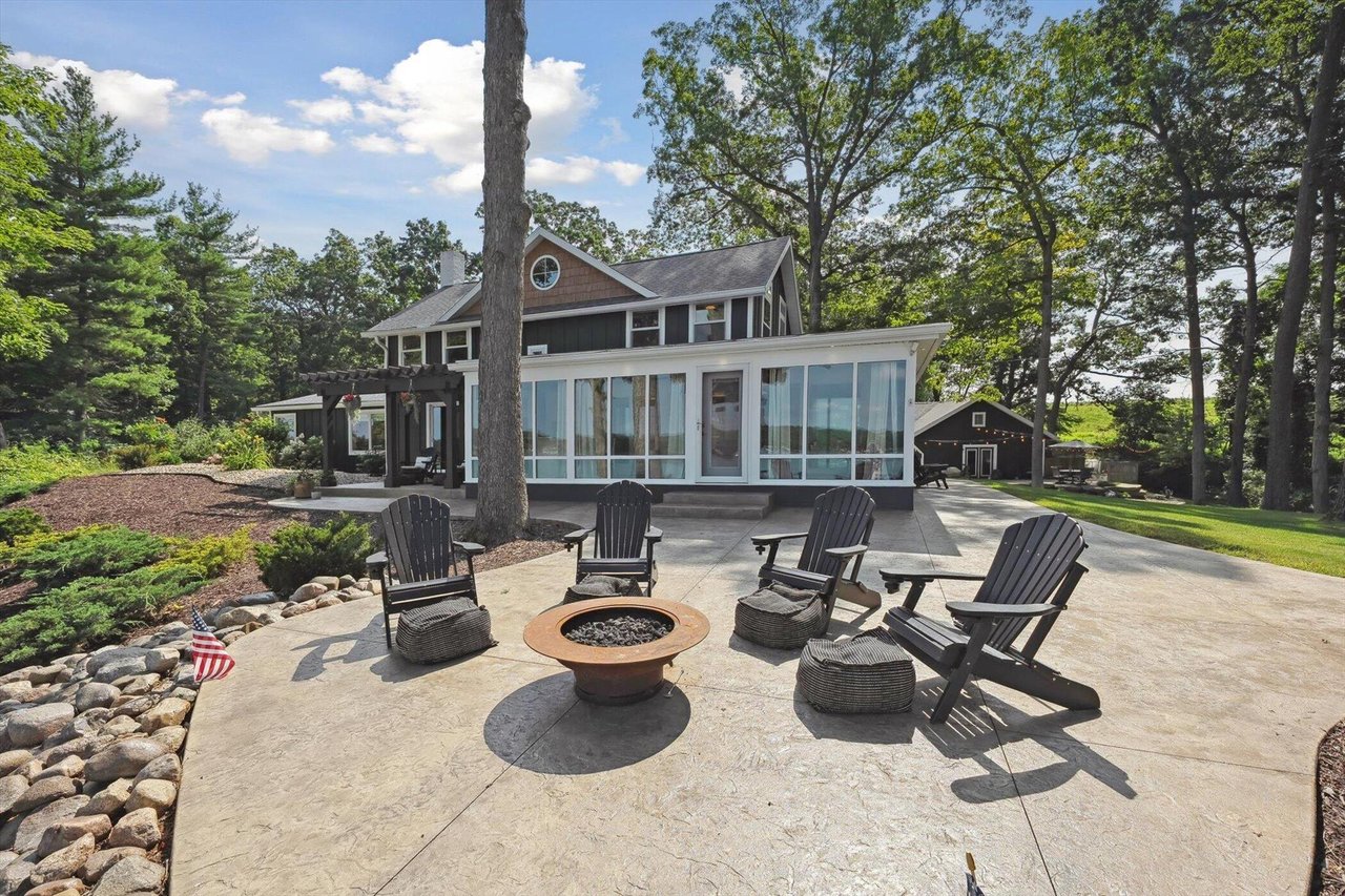 240 AQUAMARINE DRIVE