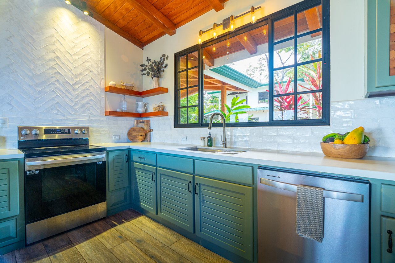 Ocean View Home in Escaleras with Guest House