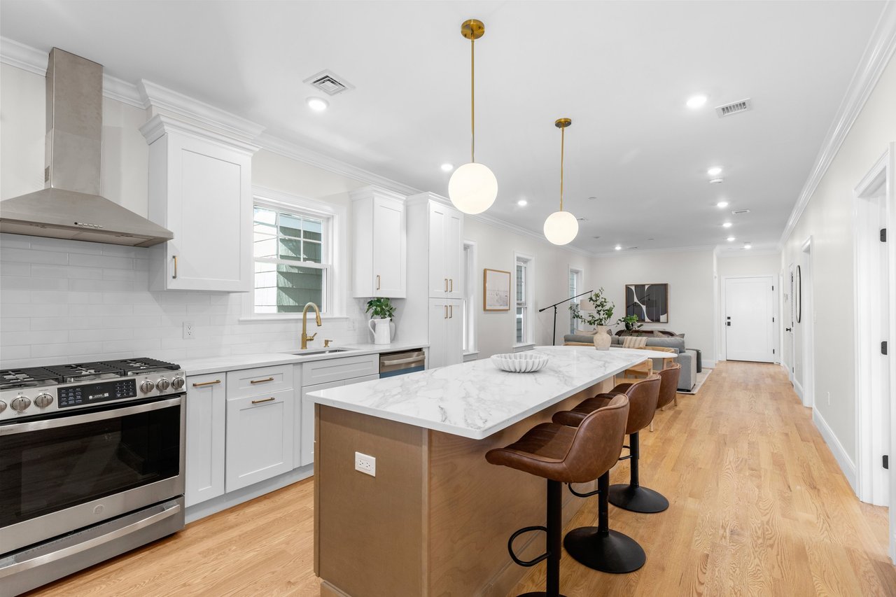 13 Langmaid Ave # 2