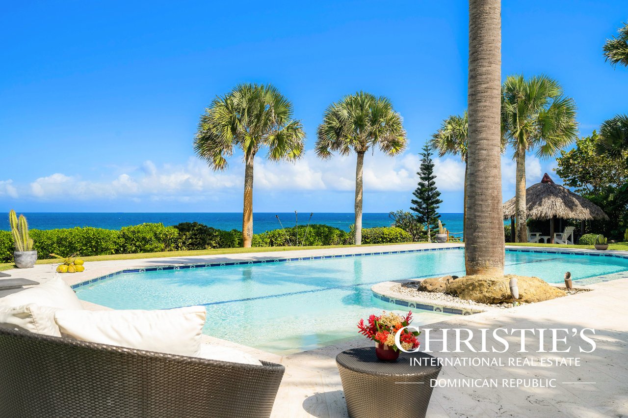 Villa Shangri-la – Caribbean Oceanfront Villa