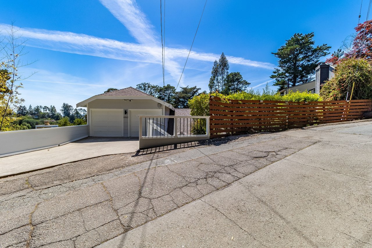 6163 Girvin Dr