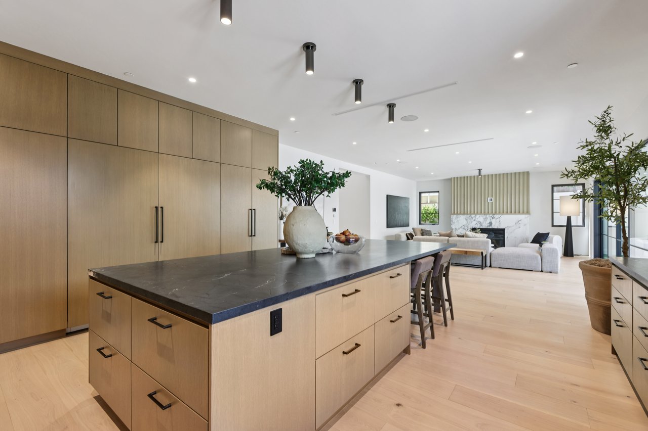 4113 Woodman Ave, Sherman Oaks