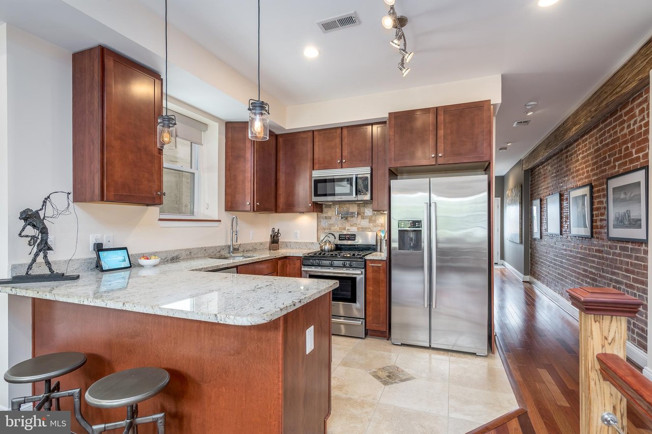 322 T St NW #2