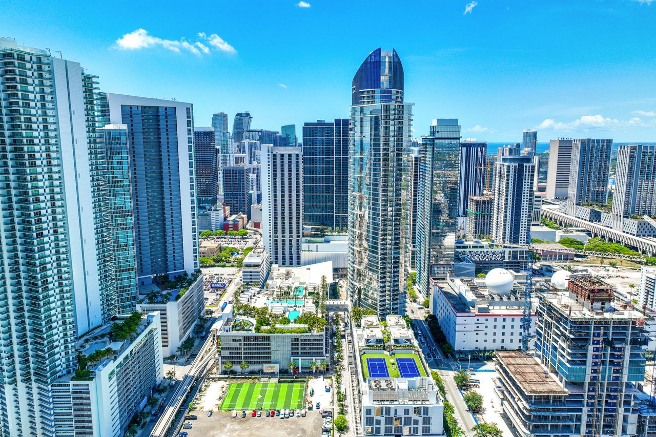 851 NE 1st Ave #4901