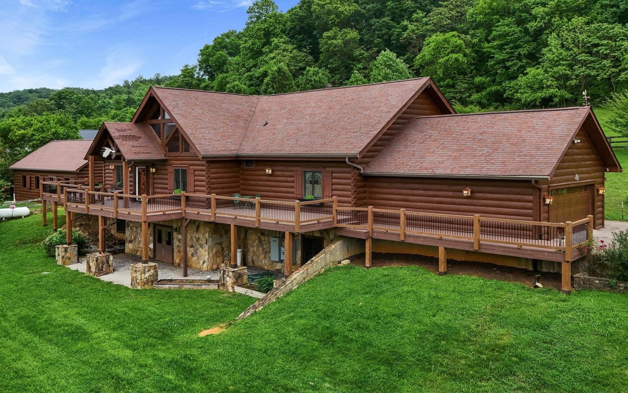 Wallace Luxury Spotlight | 11911 Stockton Valley Road Philadelphia, TN 37846