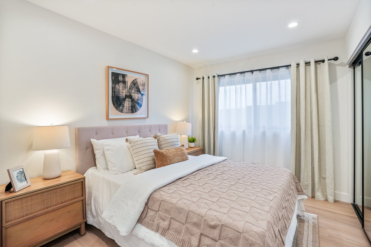 25802 Sycamore Ln, Laguna Hills, CA 92653