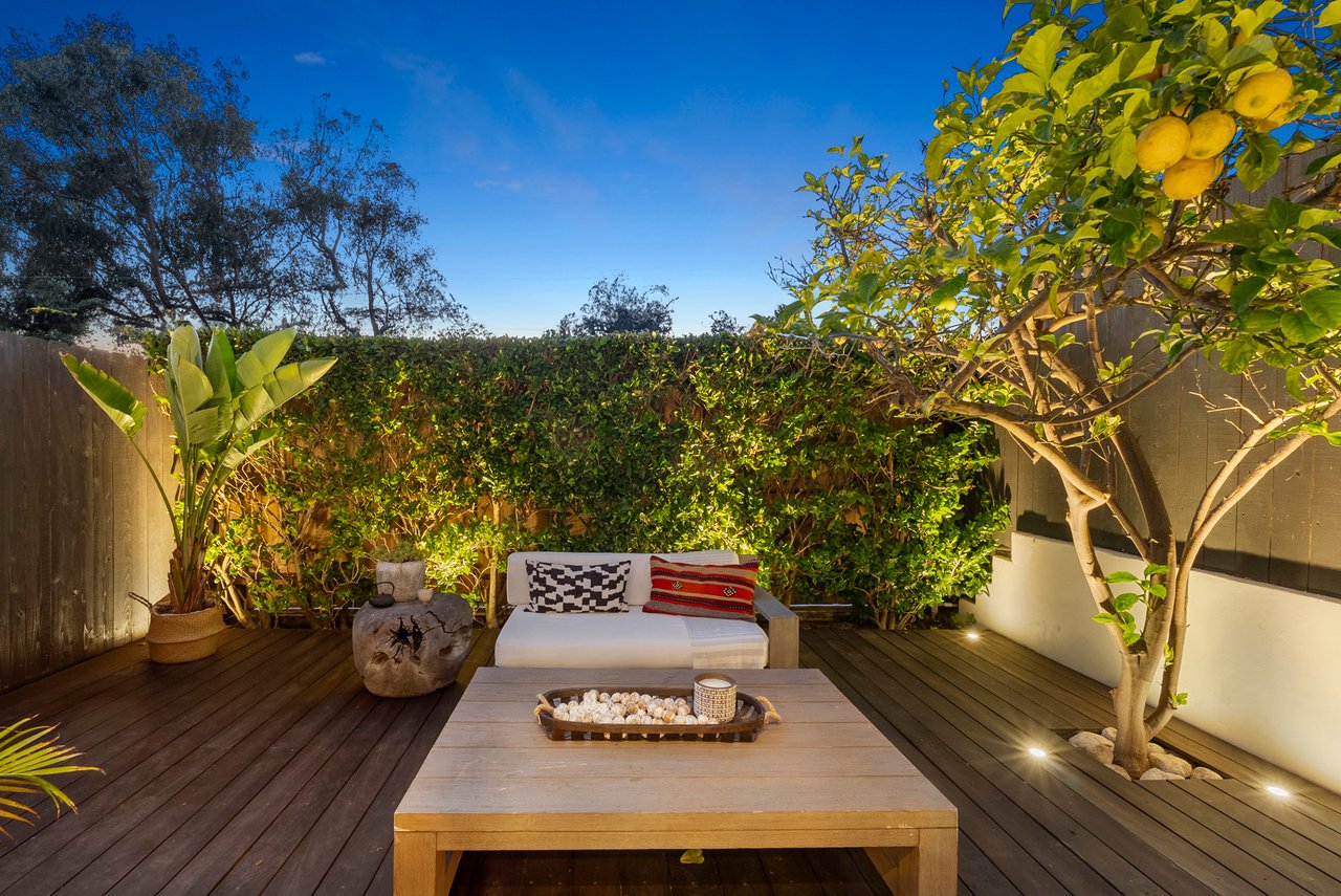 410 Entrada Dr, Santa Monica