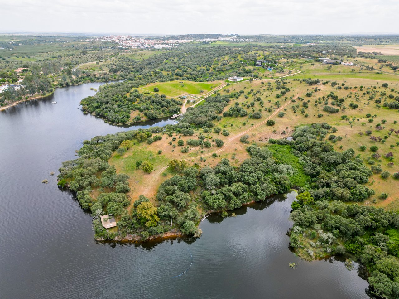 Luxury Wellness & Sports Retreat in Portugal with Expansion Upside & €1M+ Revenue
