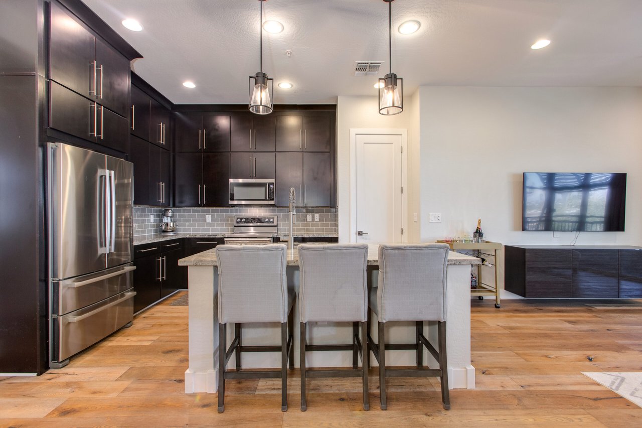 6565 E Thomas Rd. #1142