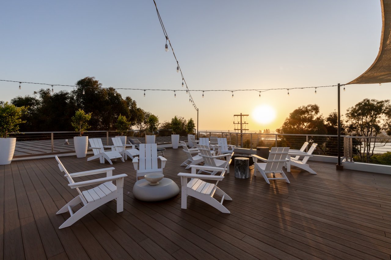 Downtown Carlsbad Coastal Residence 