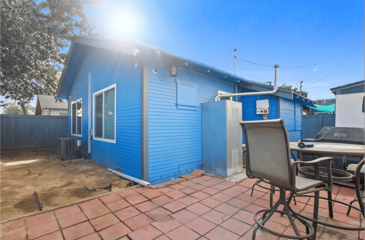 1081 Coronado Ave