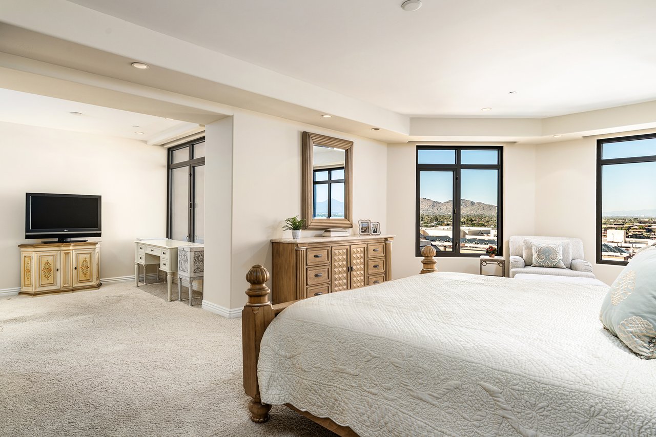 7181 E Camelback Road 1202