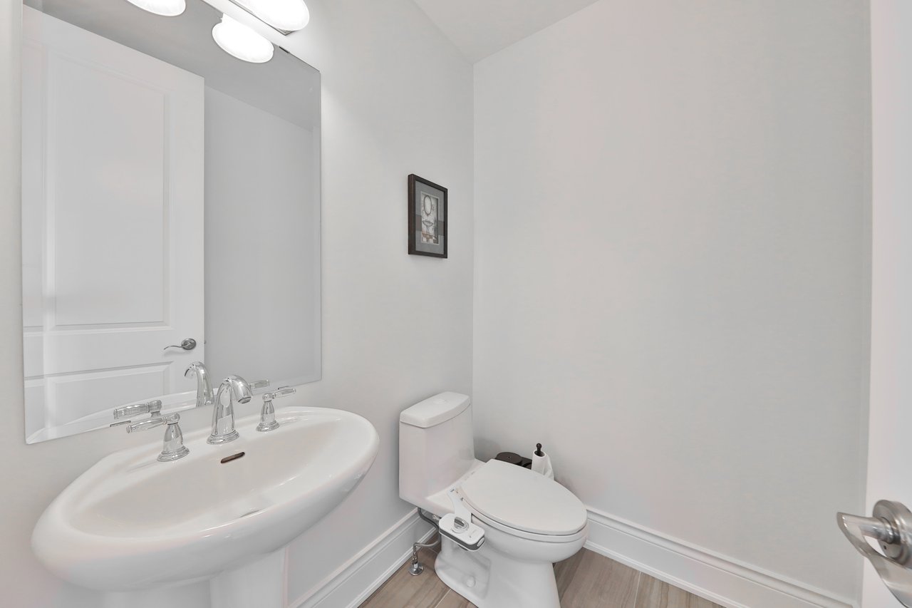2163 Vineland Crescent, Oakville