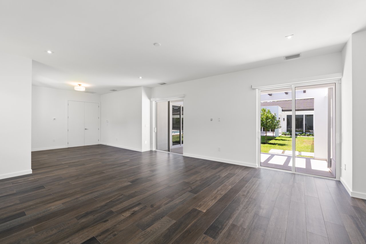 A Modern Miami Estate