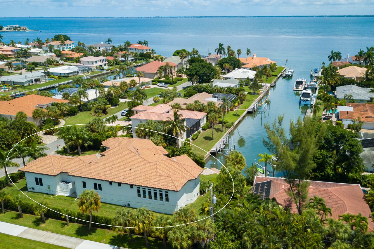 500 Ketch Lane, Country Club Shores, Longboat Key