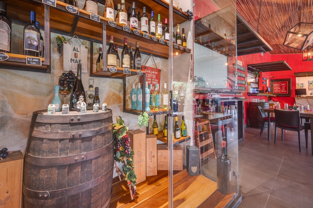 LA FORKETTA - ICONIC RESTAURANT FOR SALE 