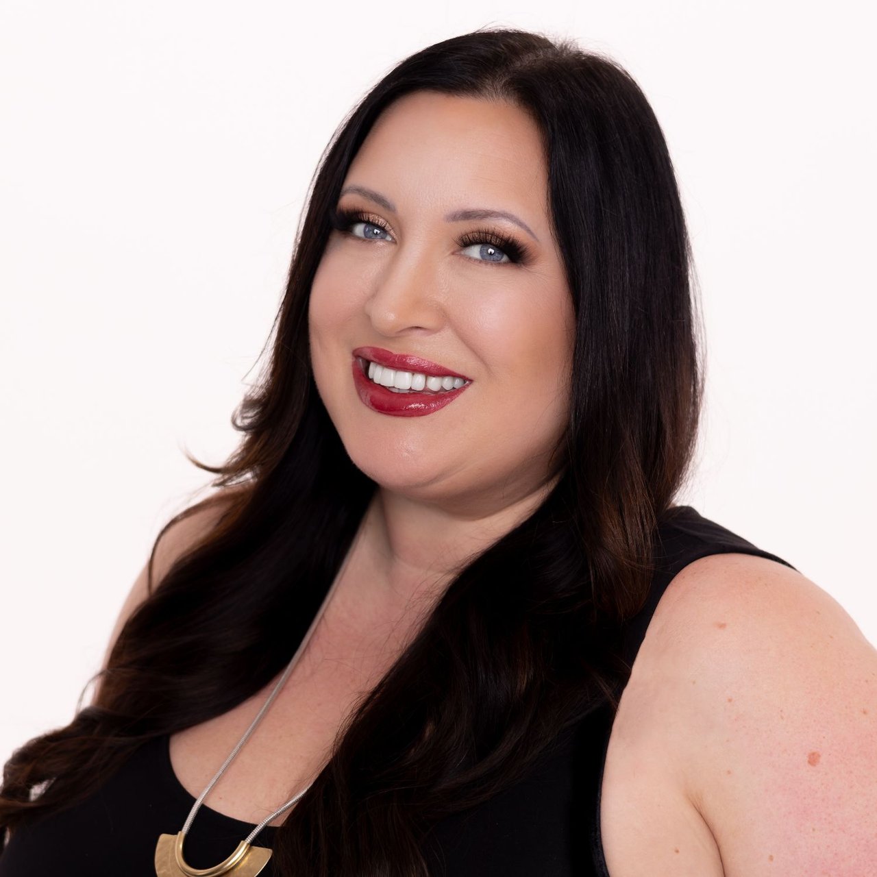 Kara Cauthon La Jolla, CA Real Estate Agent Headshot