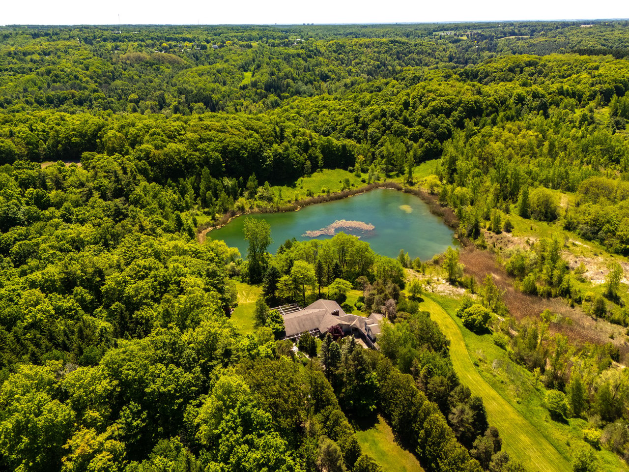 2360 8 Side Road, Burlington