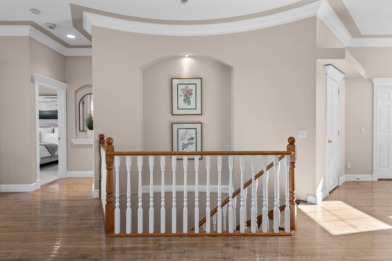 82 Arbour Crest Mount NW
