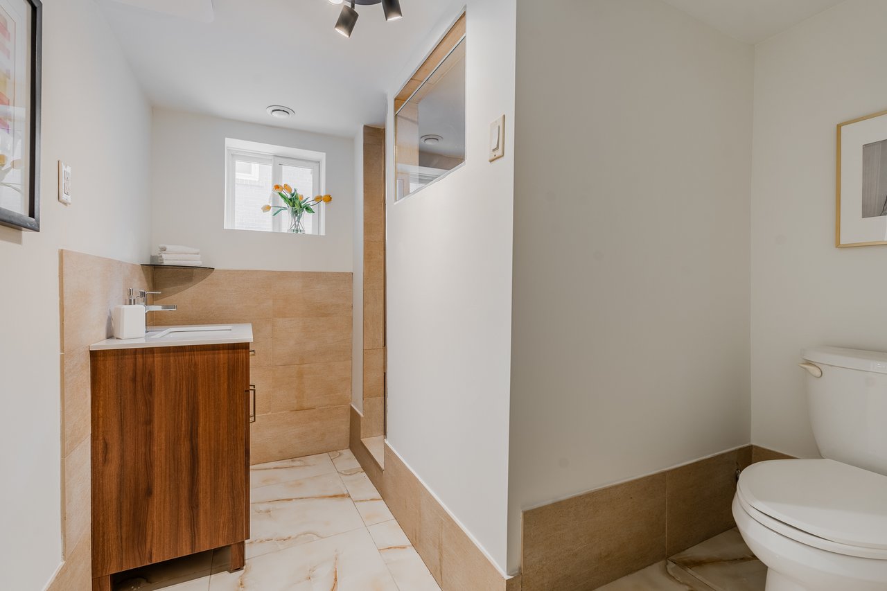 6 Evandale Rd