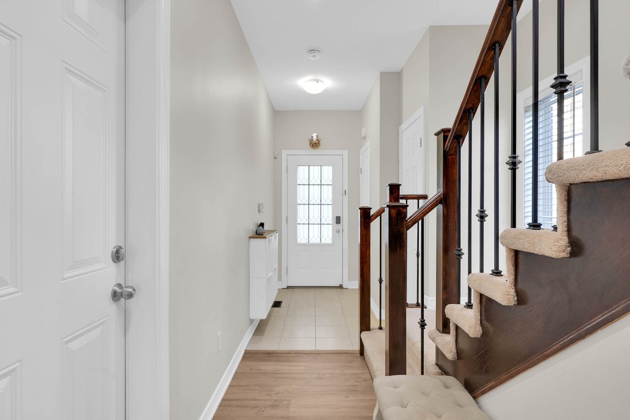 73 Medici Lane Unit: 5