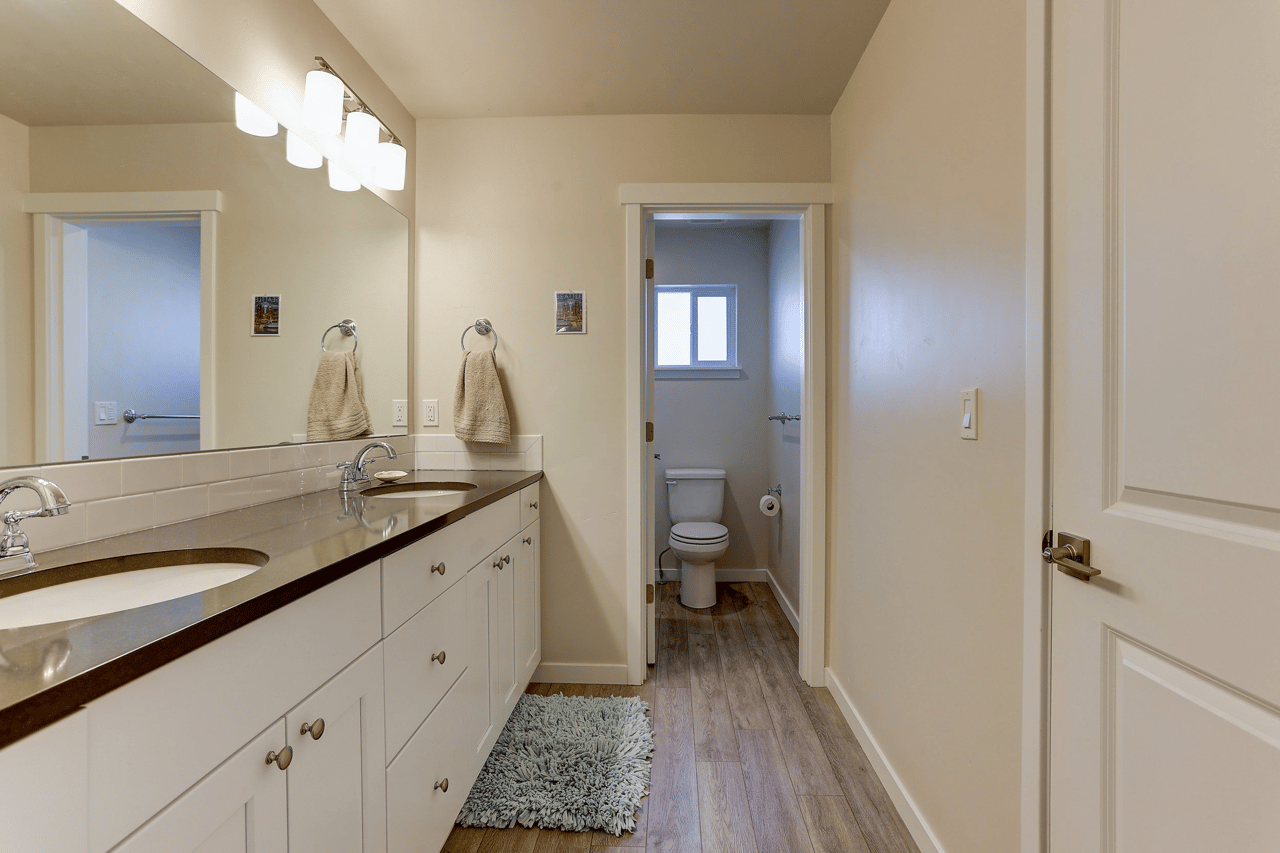 Just Listed: Beautiful & Young Townhome in Park Terrace