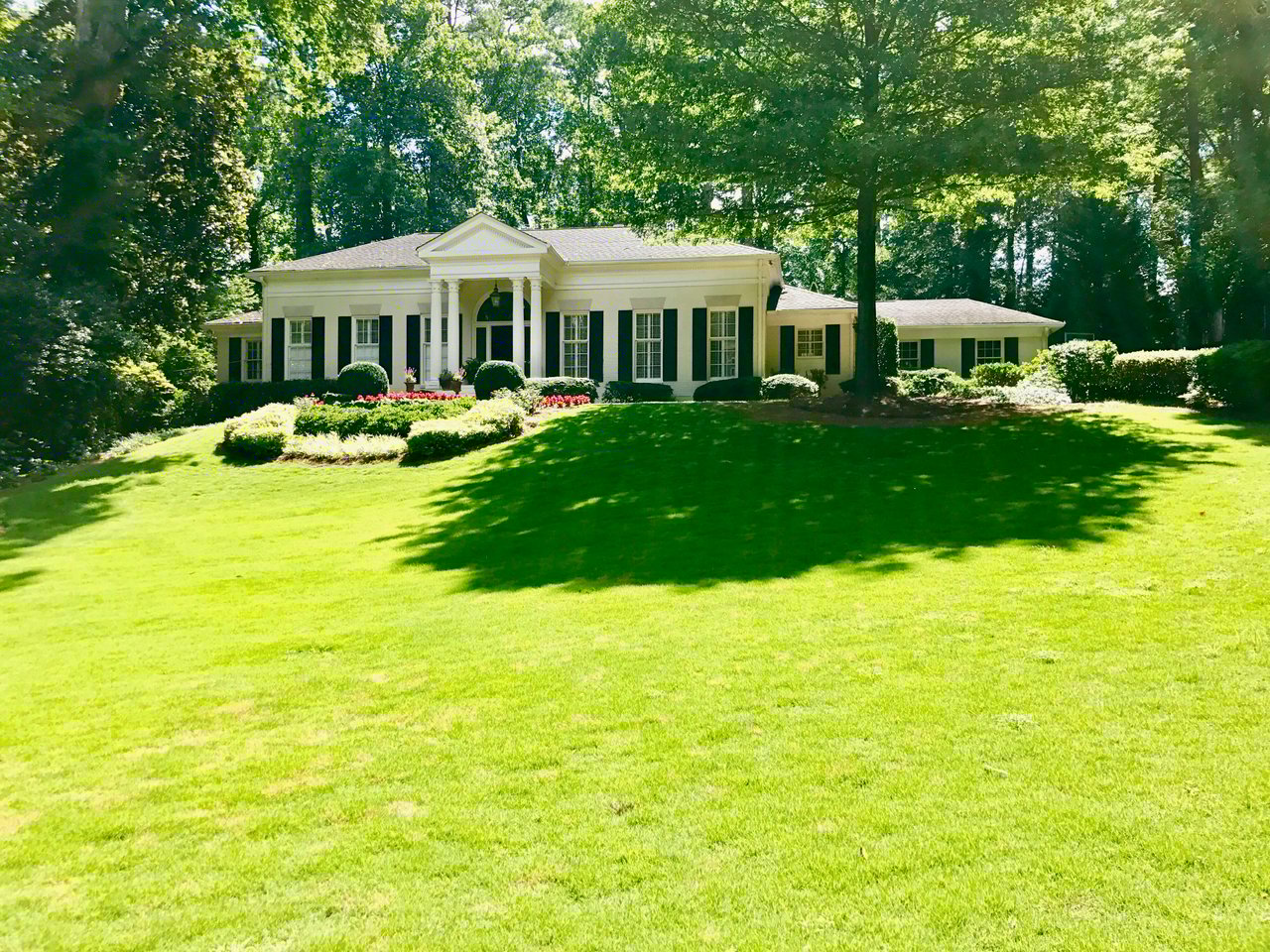 3511 Paces Valley Road NW