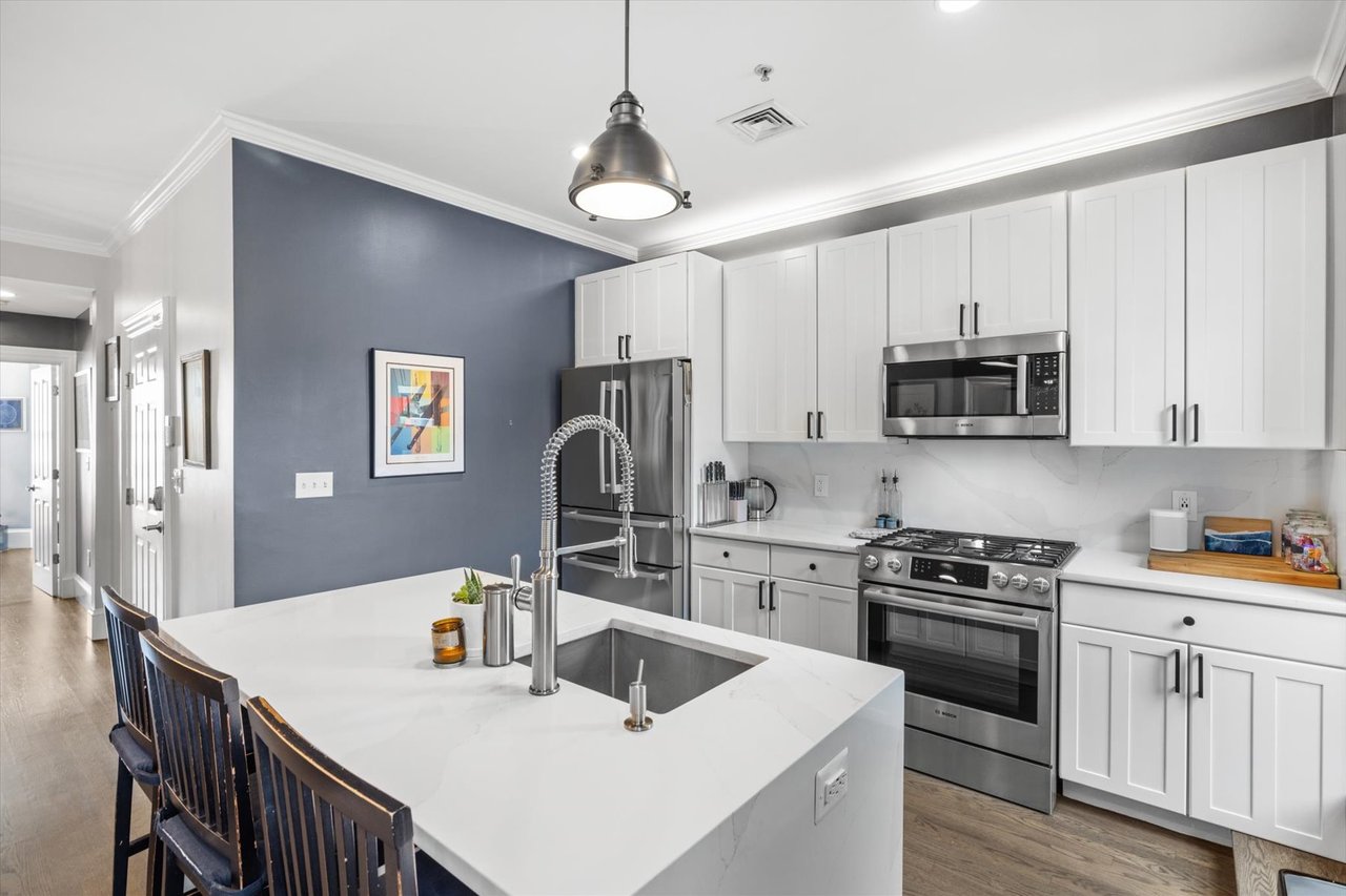 578 Massachusetts Ave Unit 3