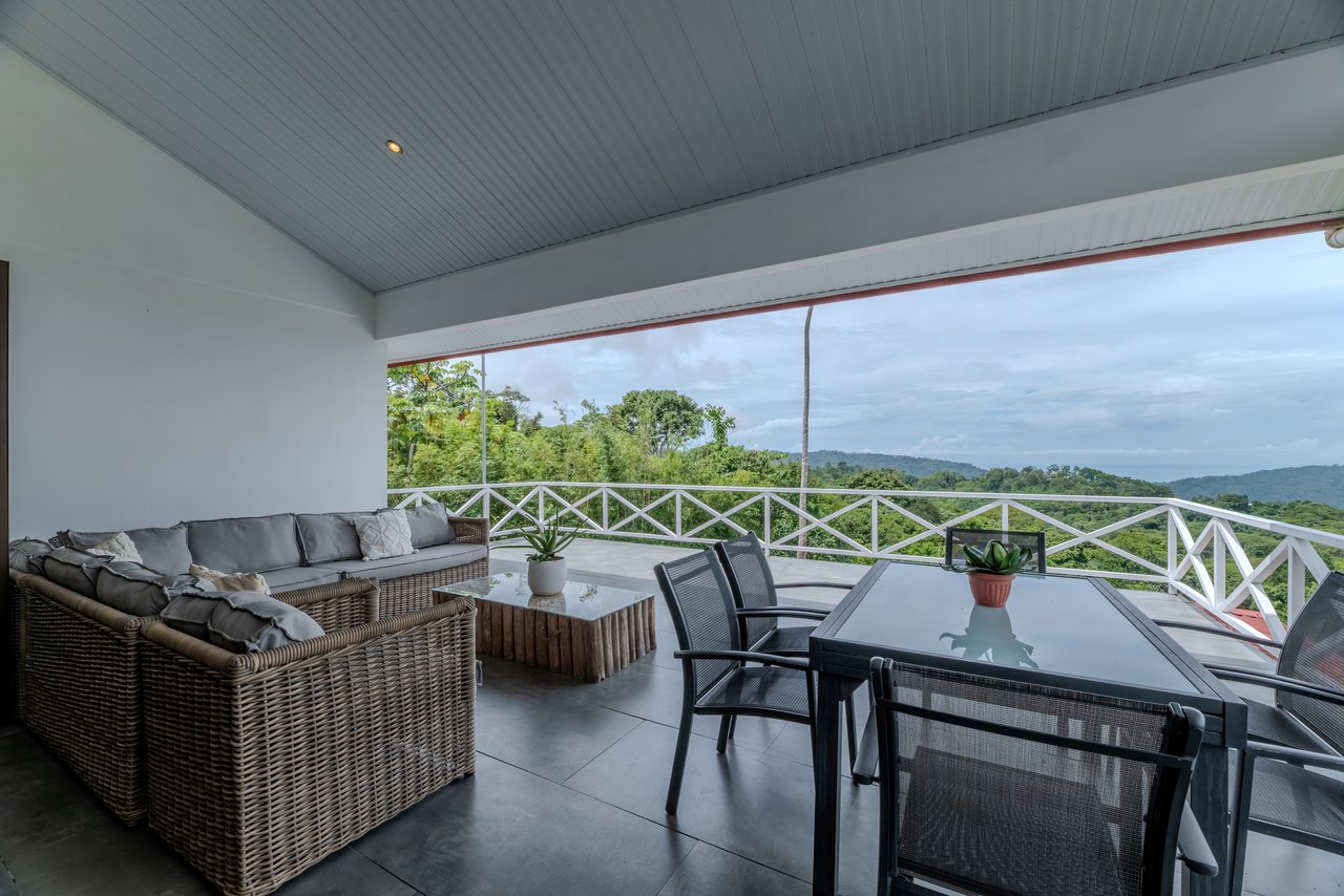 Casa Blanca – Ocean & Mountain View Home in Platanillo