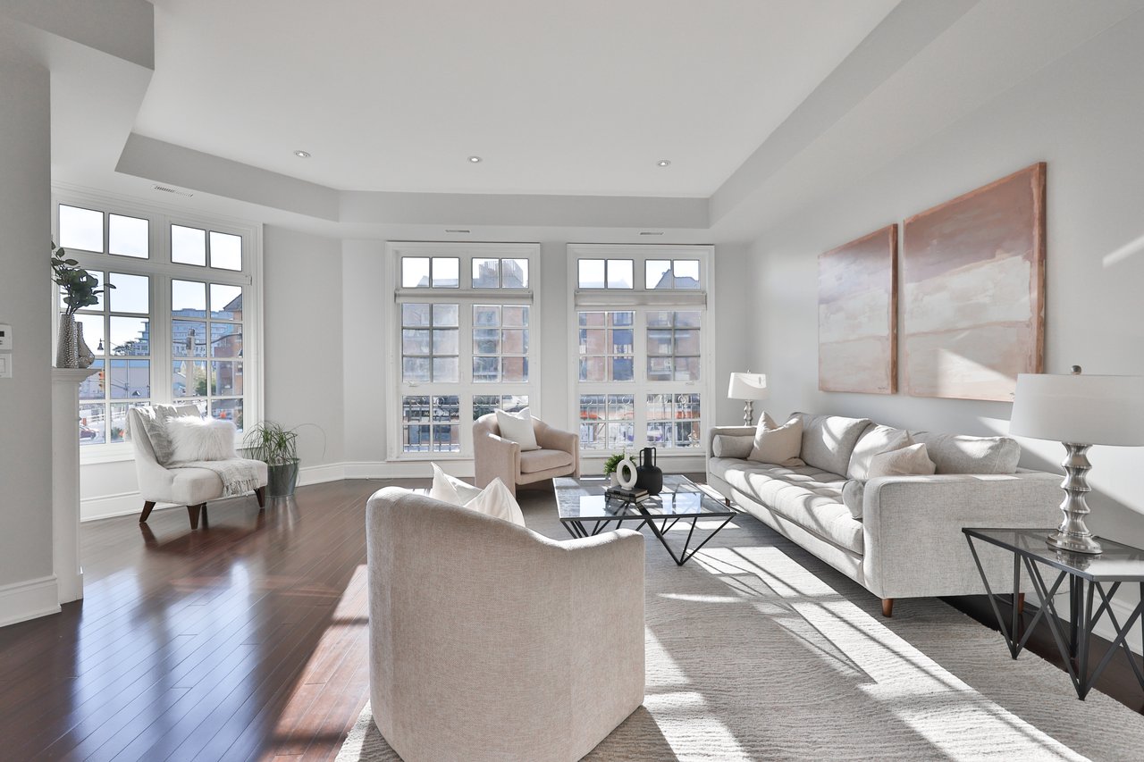 8-120 Bronte Road, Oakville 