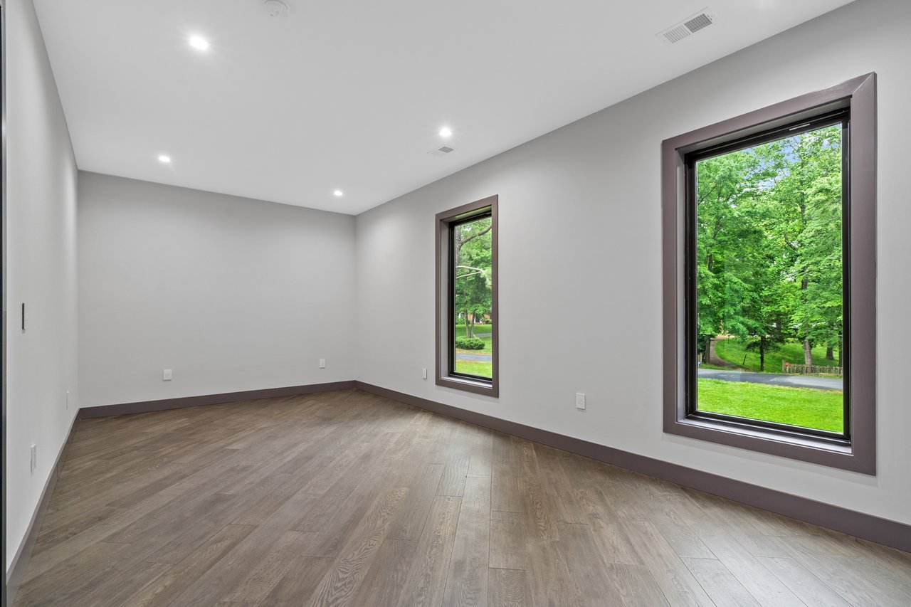 9100 Mill Pond Valley Dr