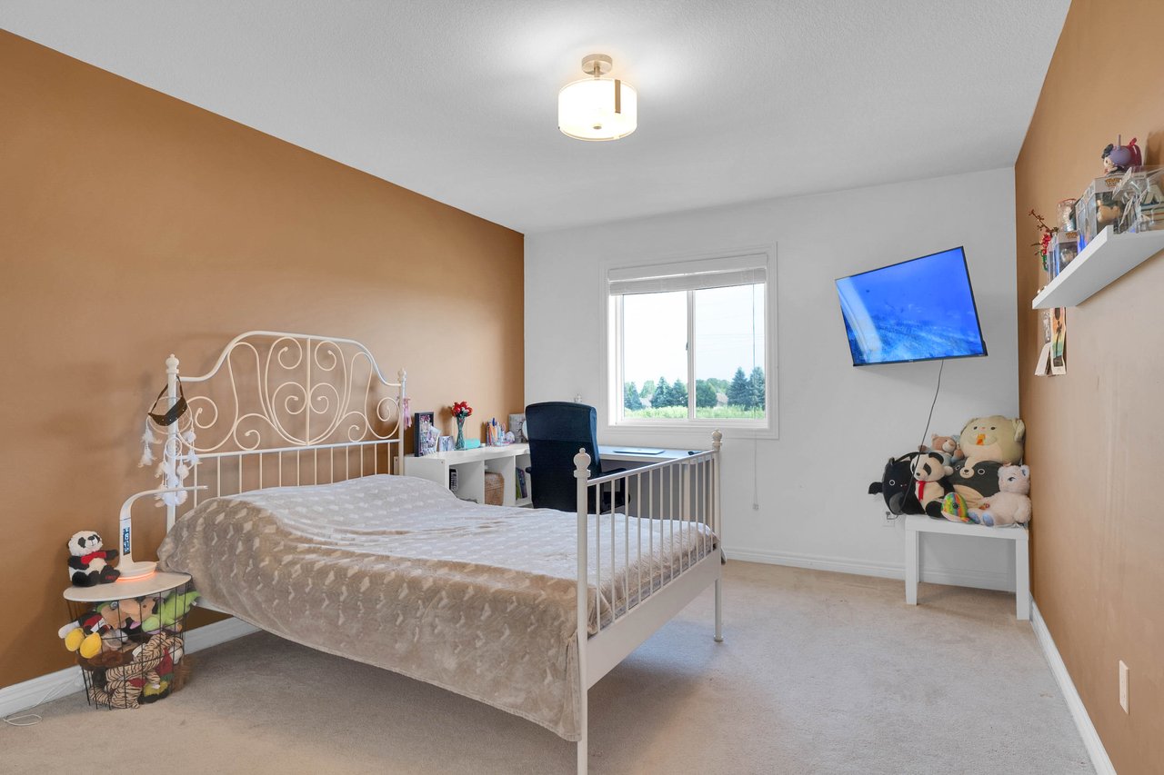 73 Medici Lane Unit: 5