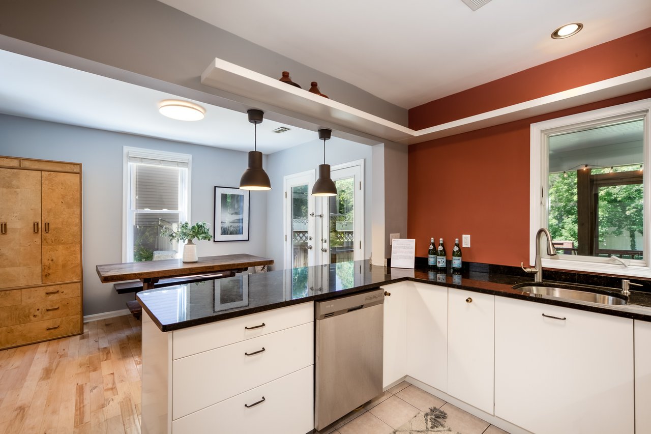 4110 30th St. Mount Rainier