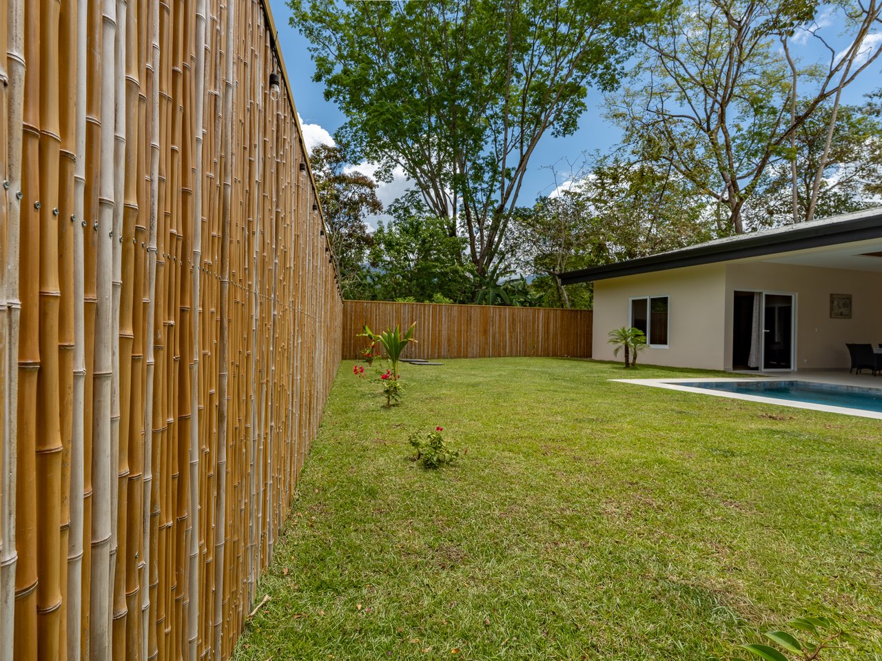 Refined Tropical Home in Uvita, Costa Rica | Walk to Beach & Parque Nacional Marino Ballena