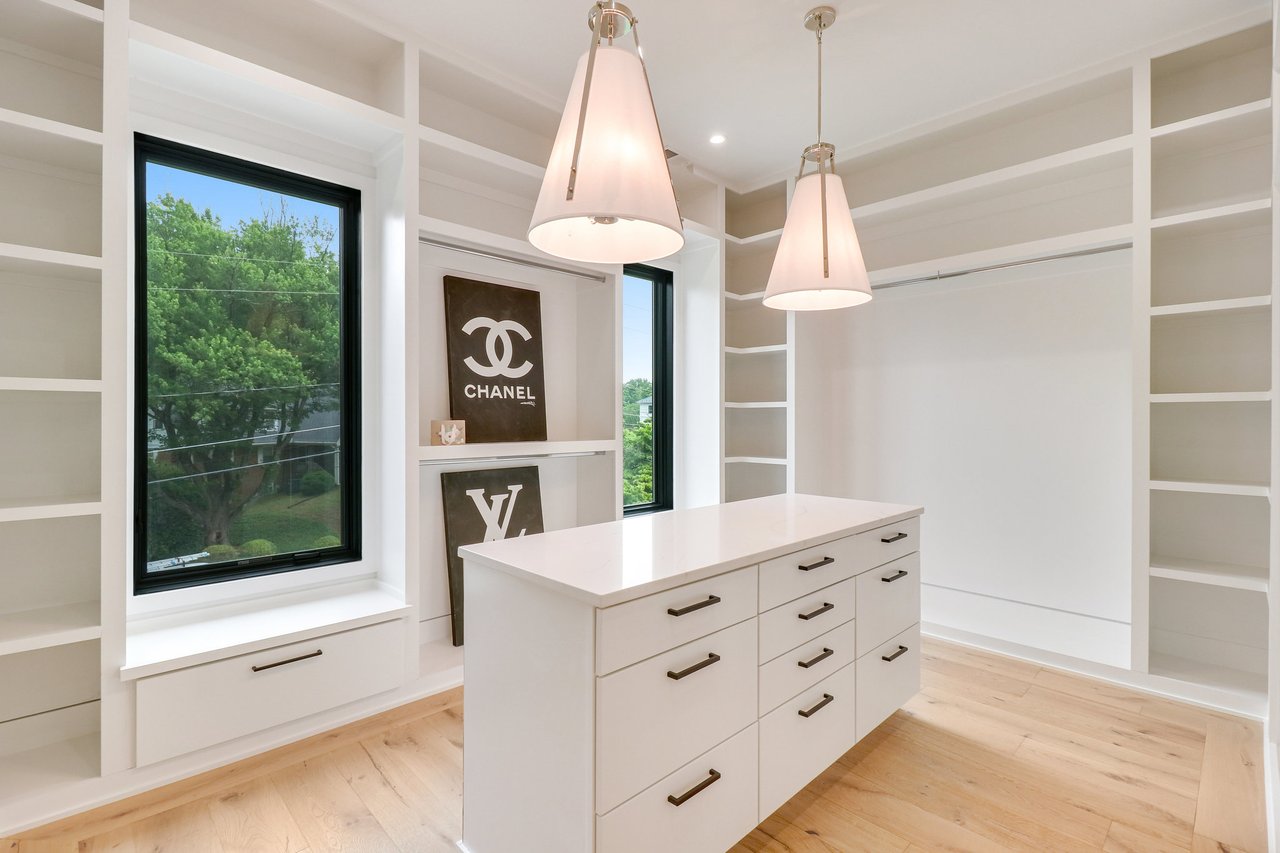 	  	1138 Basil Rd, Mclean, VA 22101