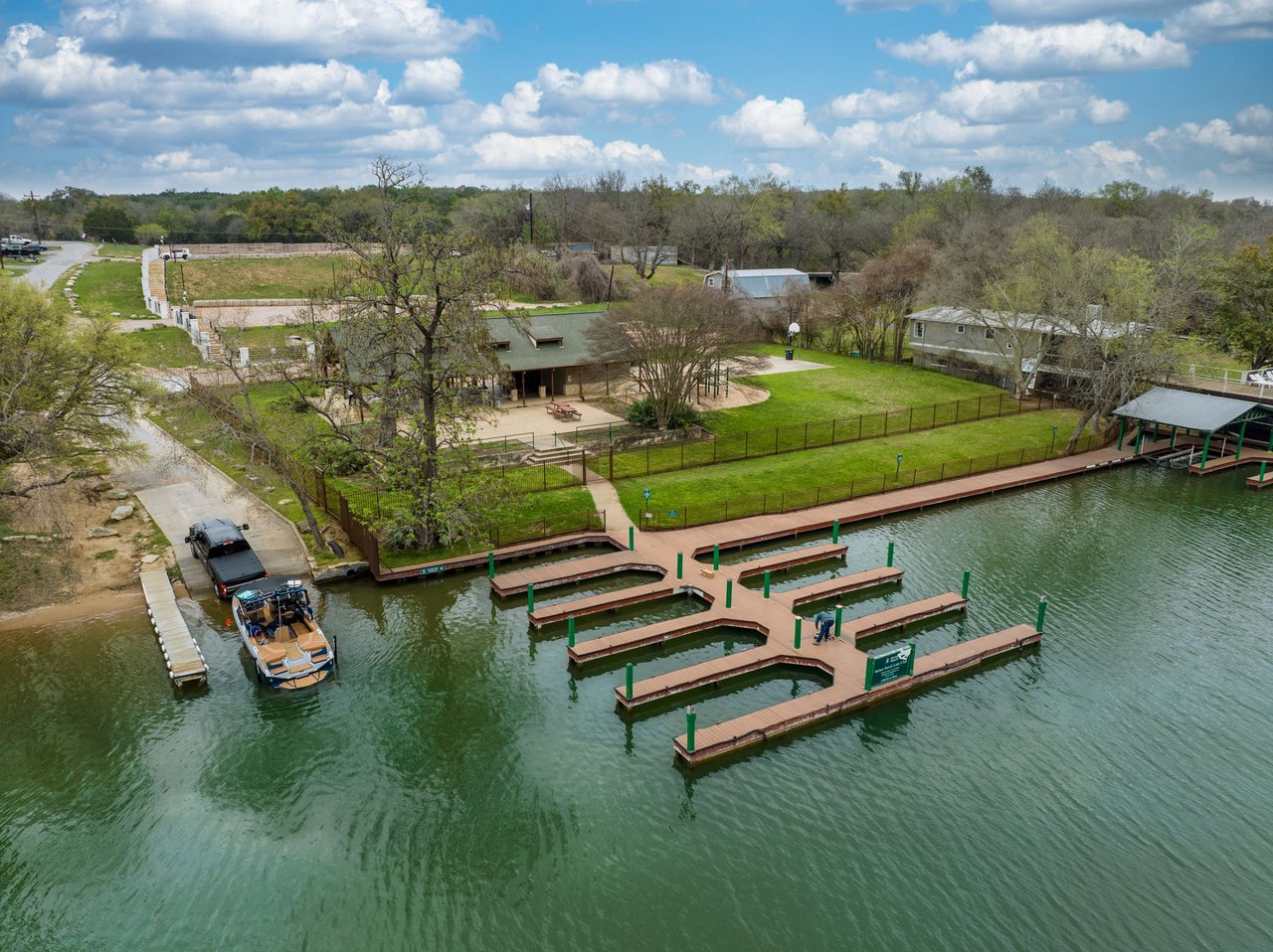 205 Emerald Ridge DR