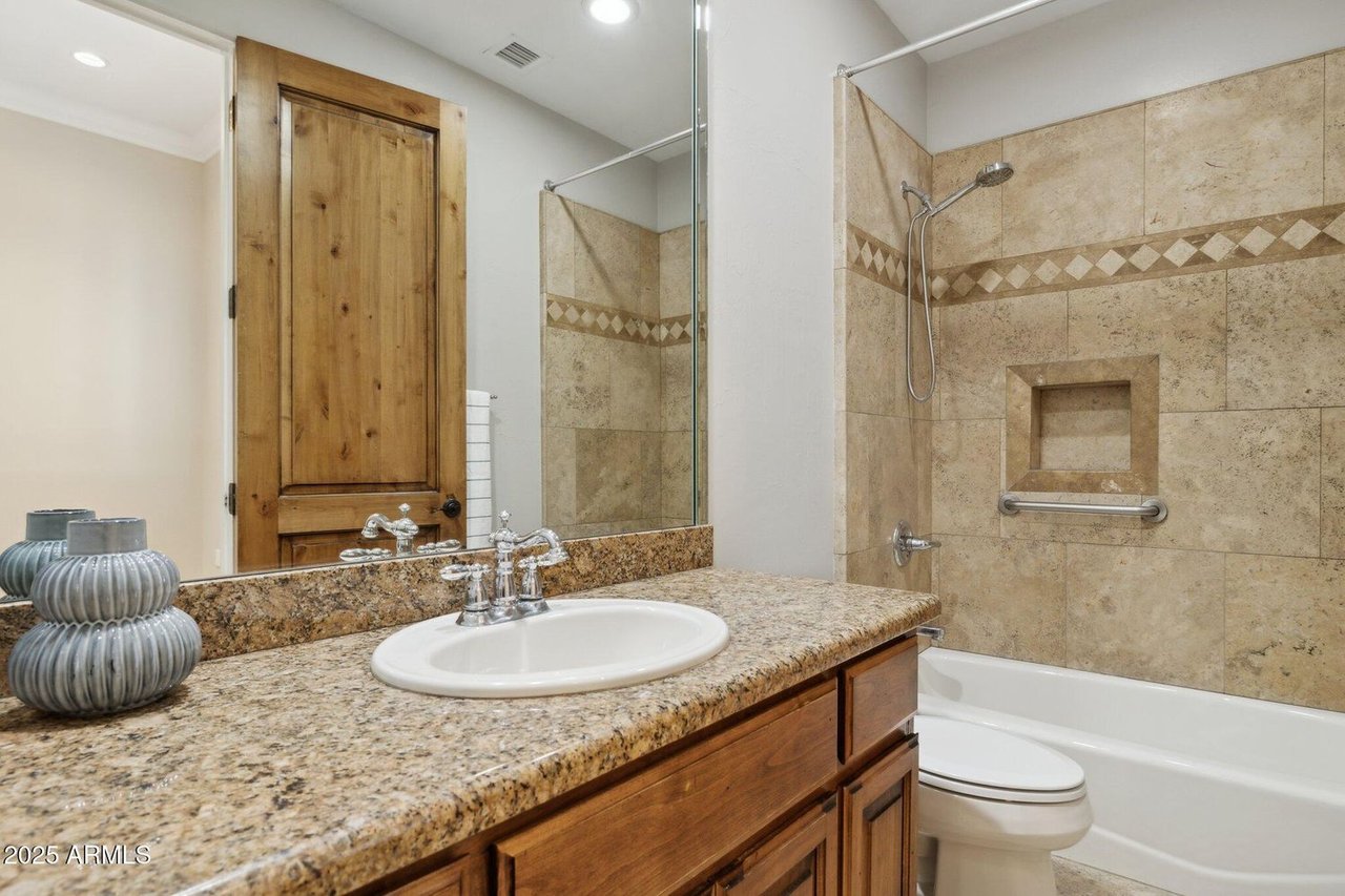 3731 E Halifax Cir 85205