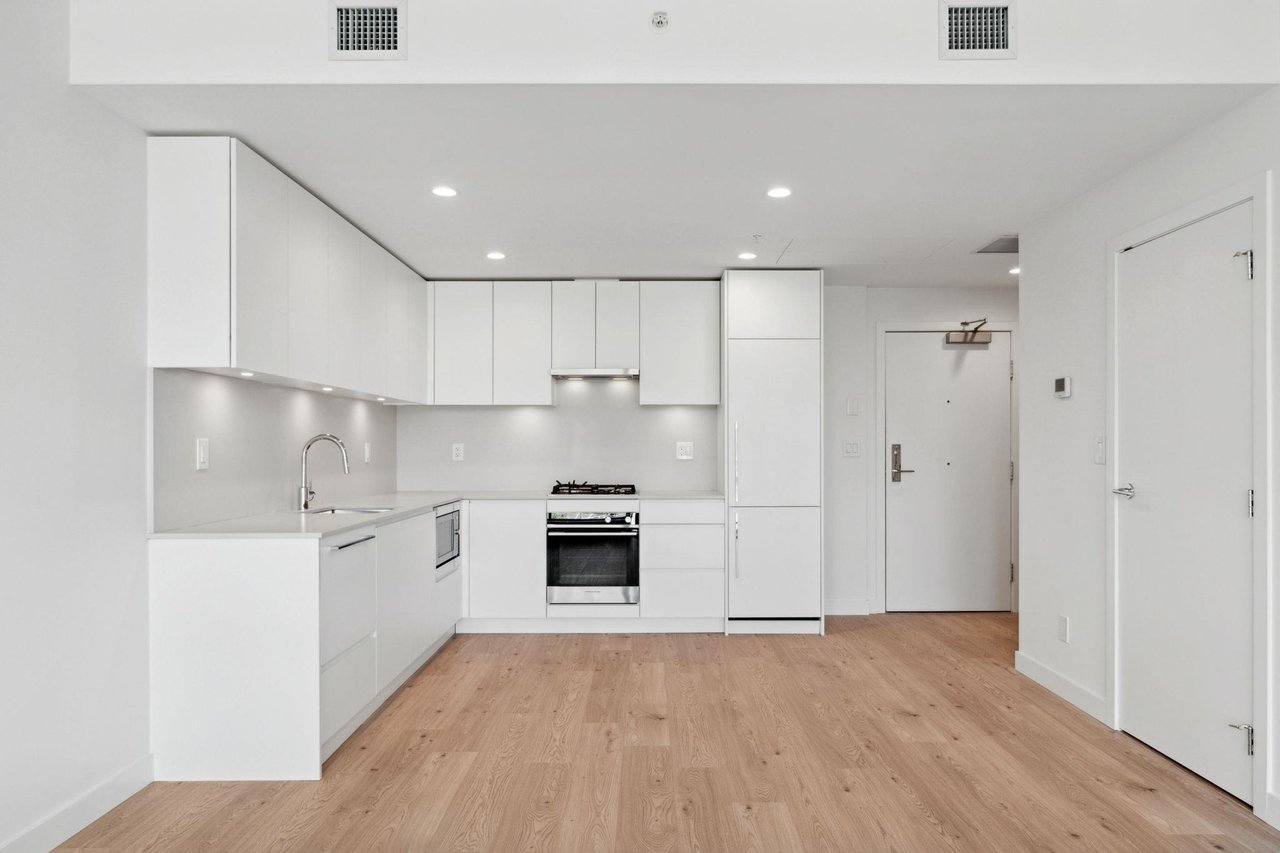 2181 Madison Ave, #705