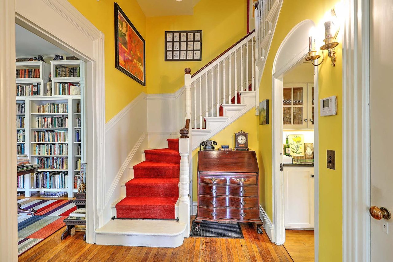 26 Diman Place