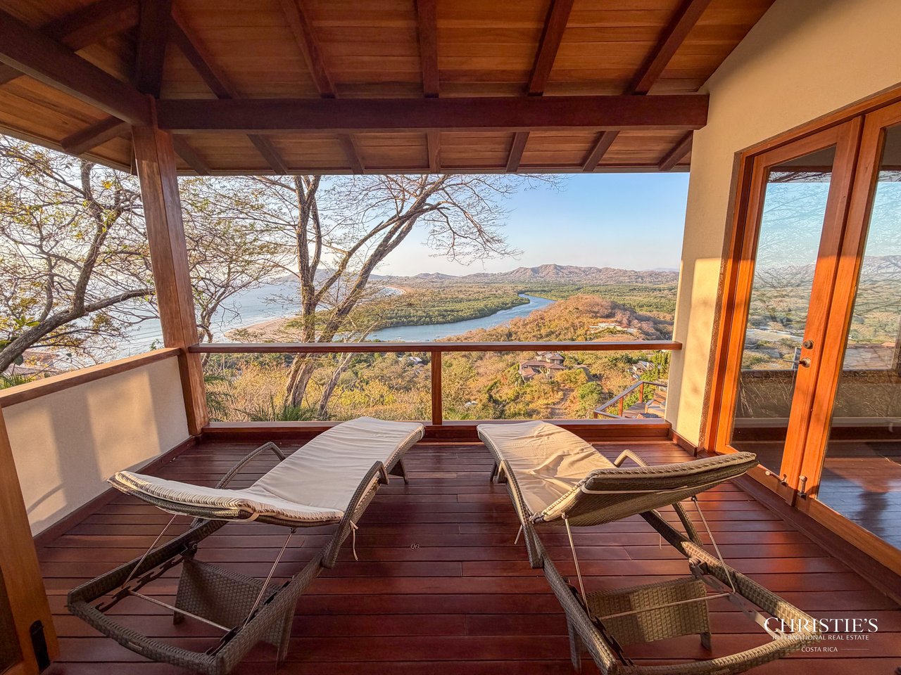 Casa Tres Doces - El Tesoro Development