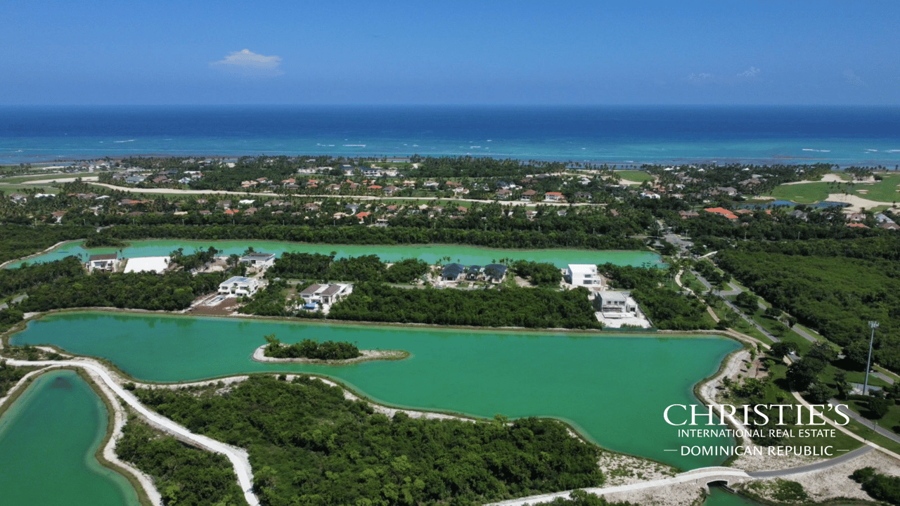 Build Your Waterfront Oasis – Lakefront Land in Punta Cana Resort & Club