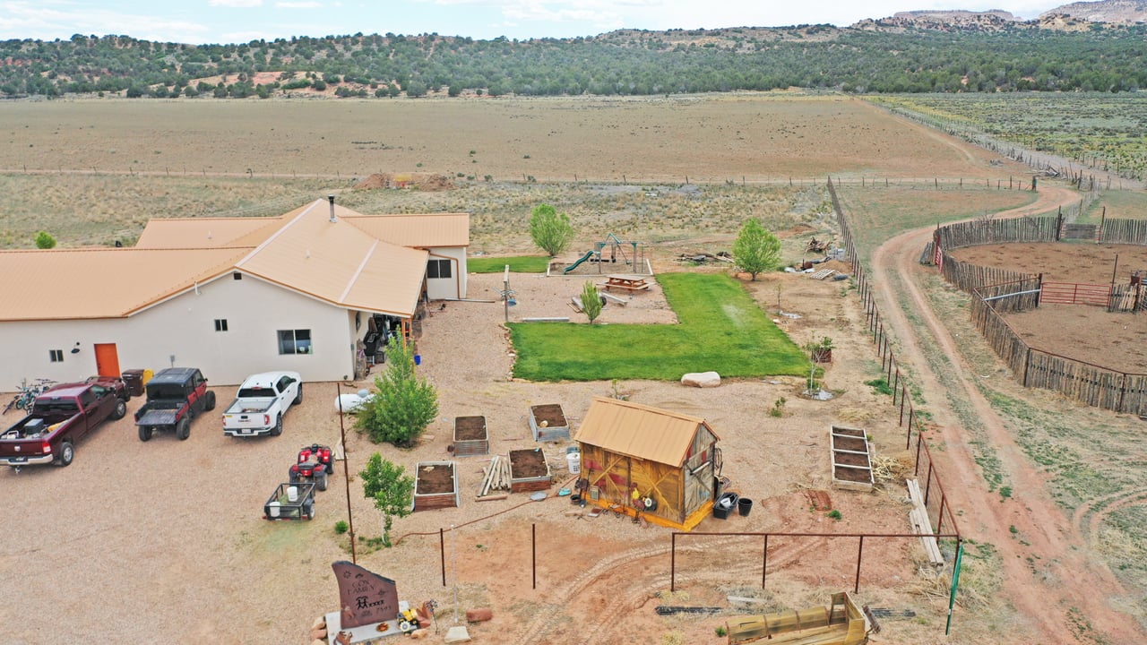 7395 N Johnson Canyon