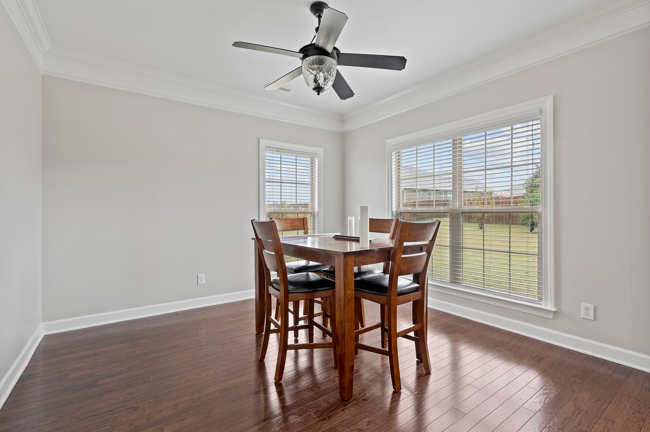 Spacious 5-Bedroom Luxury Retreat