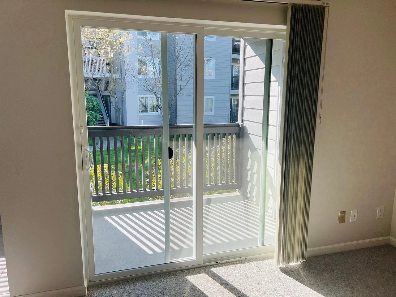 6700 NE 182nd St APT B203