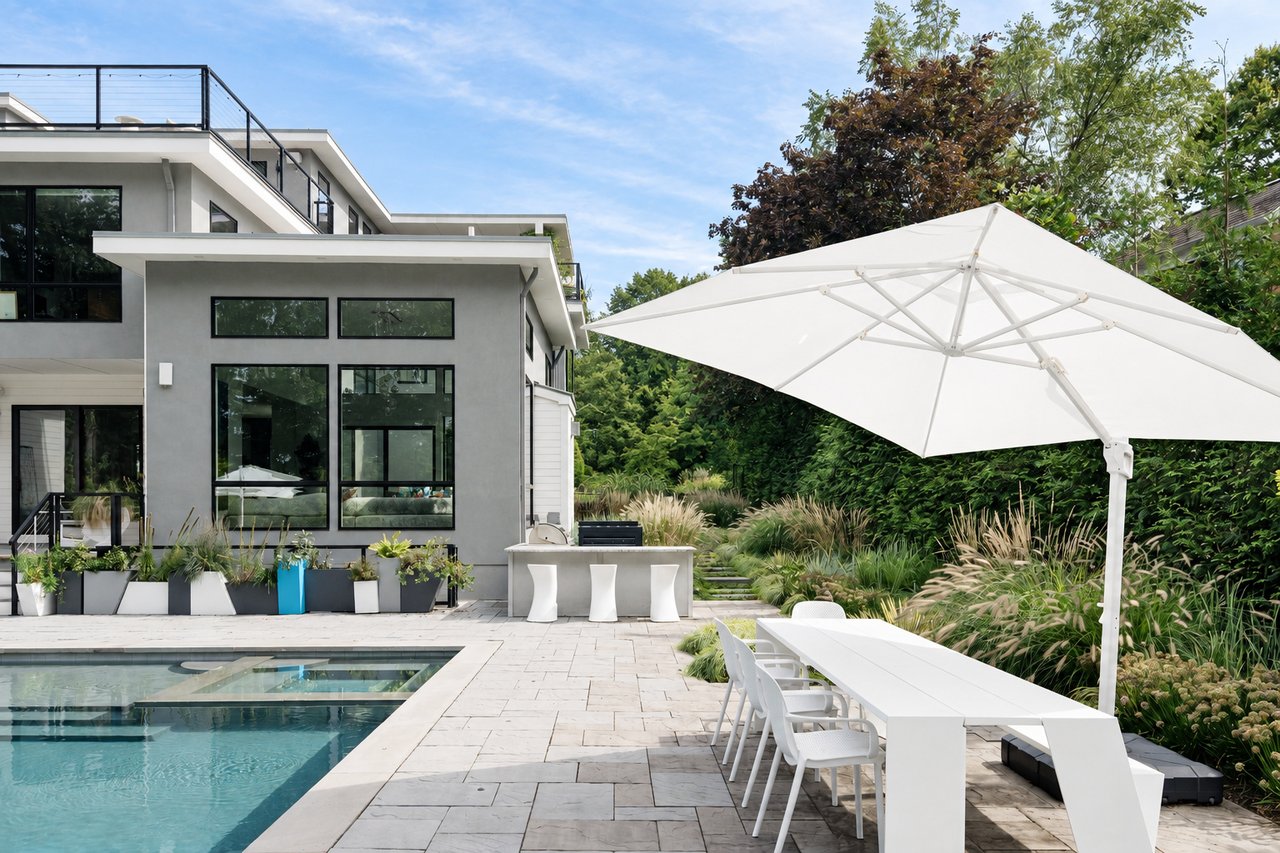 286 Hartshorn Drive, Short Hills, NJ 07078