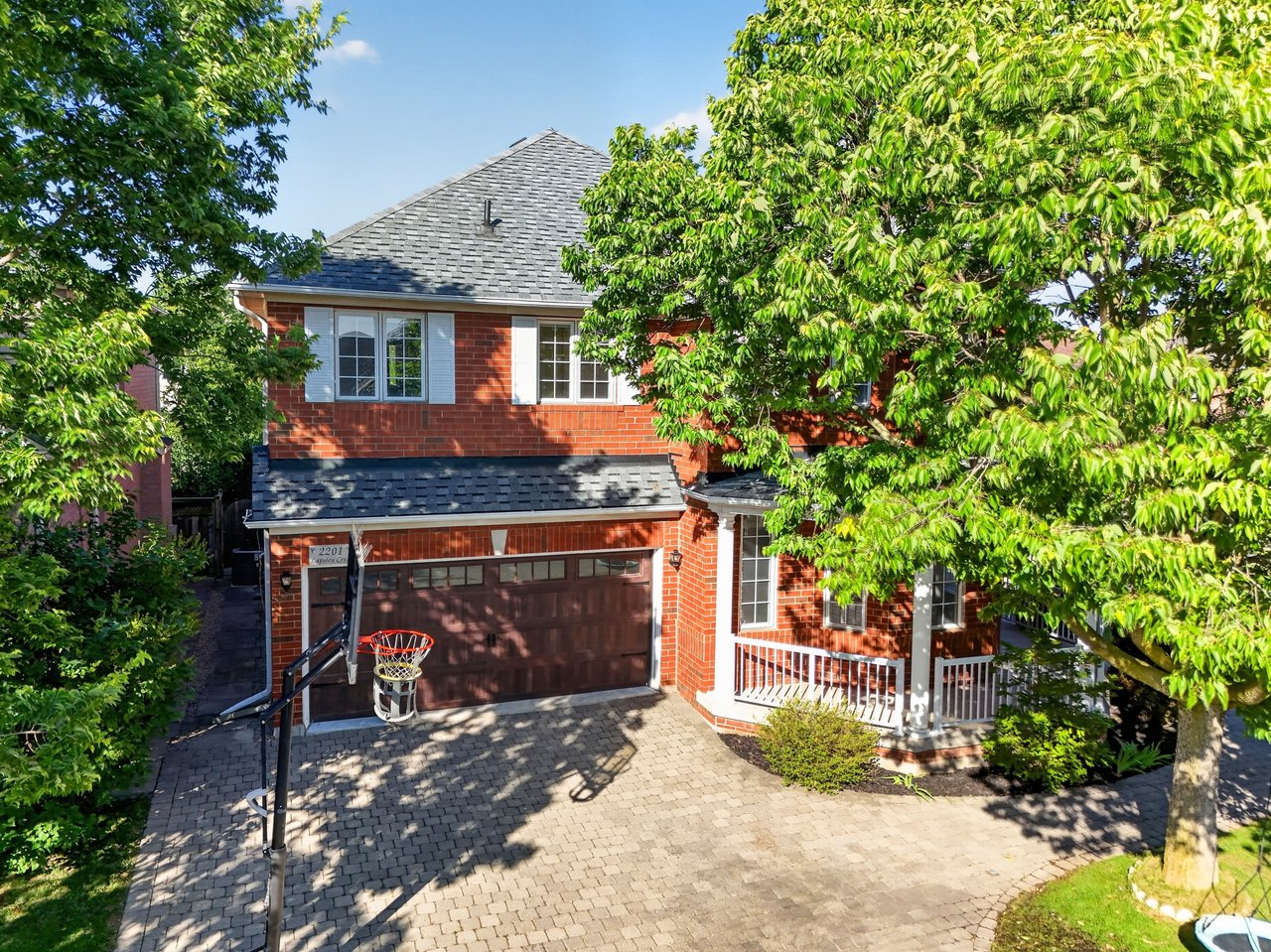 2201 Lapsley Crescent, Oakville