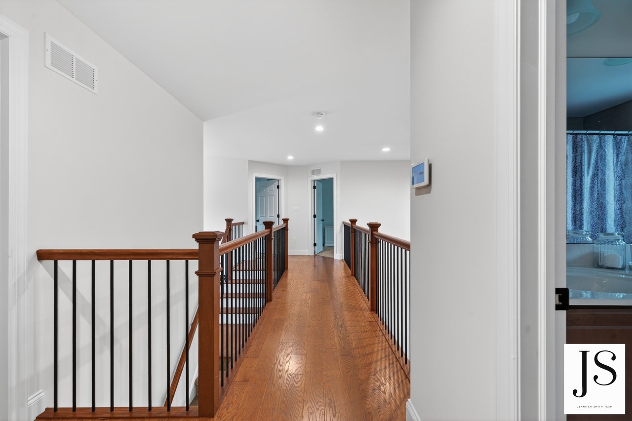 7 Overfield Ln, Glen Mills, PA 19342